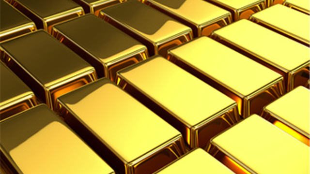 buy gold at bullionvault vs goldmoney